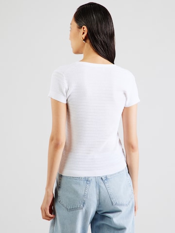 Pull-over 'ALKUNA' DRYKORN en blanc