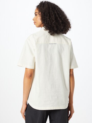 JACK WOLFSKIN - Blusa funcional en blanco