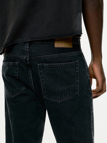 Pull&Bear Regular Jeans in Black