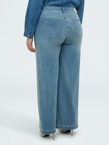 regular Jeans di Fiorella Rubino in blu