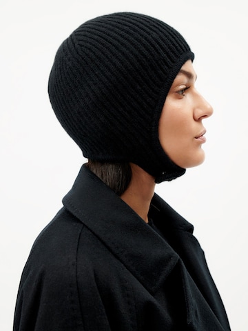 GOBI Cashmere Pipo 'Knitted Aviator Cap' värissä musta