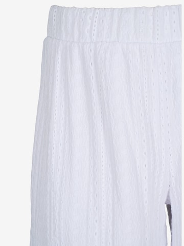 Zizzi Normalny krój Spodnie w kolorze biały