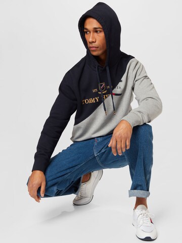 Tommy Jeans Суичър в синьо