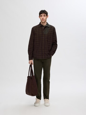 SELECTED HOMME Comfort Fit Skjorte i brun