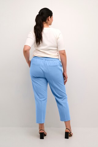 Regular Pantalon 'Sakira' KAFFE CURVE en bleu