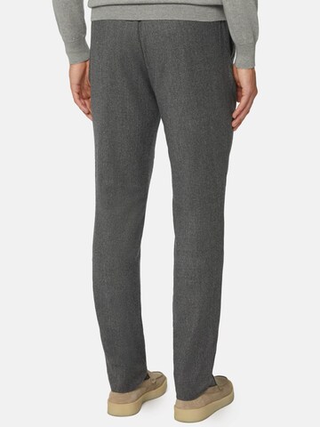 Boggi Milano Slimfit Hlače z naborki | siva barva
