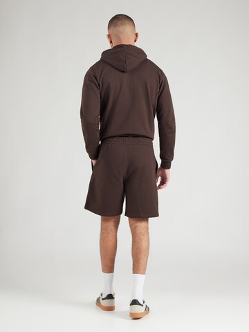 ADIDAS ORIGINALS Regularen Hlače 'ESS' | rjava barva