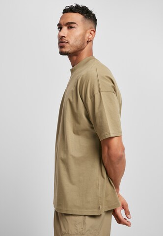 T-Shirt Urban Classics en vert