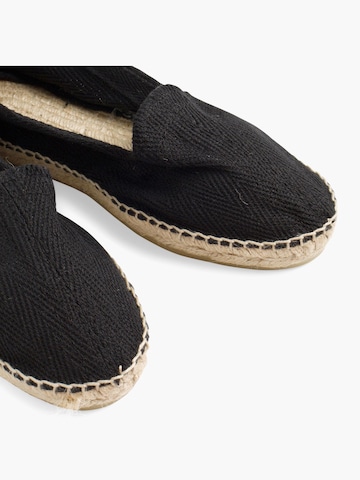 Scarpa bassa di Pisamonas in nero