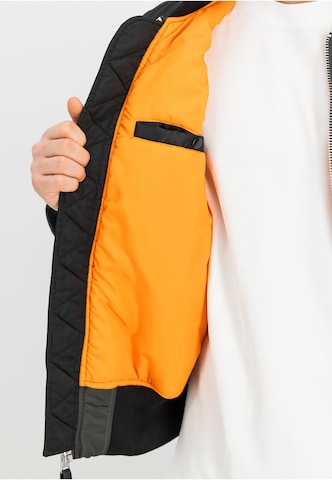 Giacca di mezza stagione 'MA-1' di ALPHA INDUSTRIES in nero
