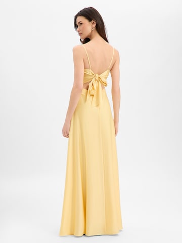 Marie Lund Avondjurk in Geel