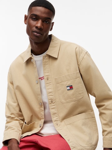 Tommy Jeans Демисезонная куртка 'ESSENTIAL' в Бежевый