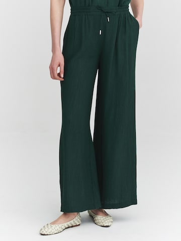 Wide leg Pantaloni 'Mintona' di TATUUM in verde: frontale