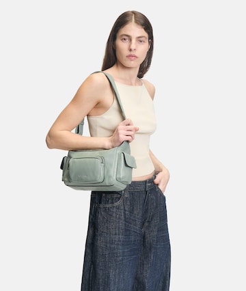 Liebeskind Berlin Schultertasche in Grün: Vorderseite