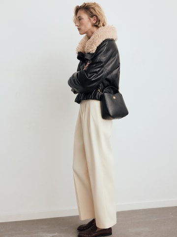 Sac bandoulière 'CAUDE' MANGO en noir