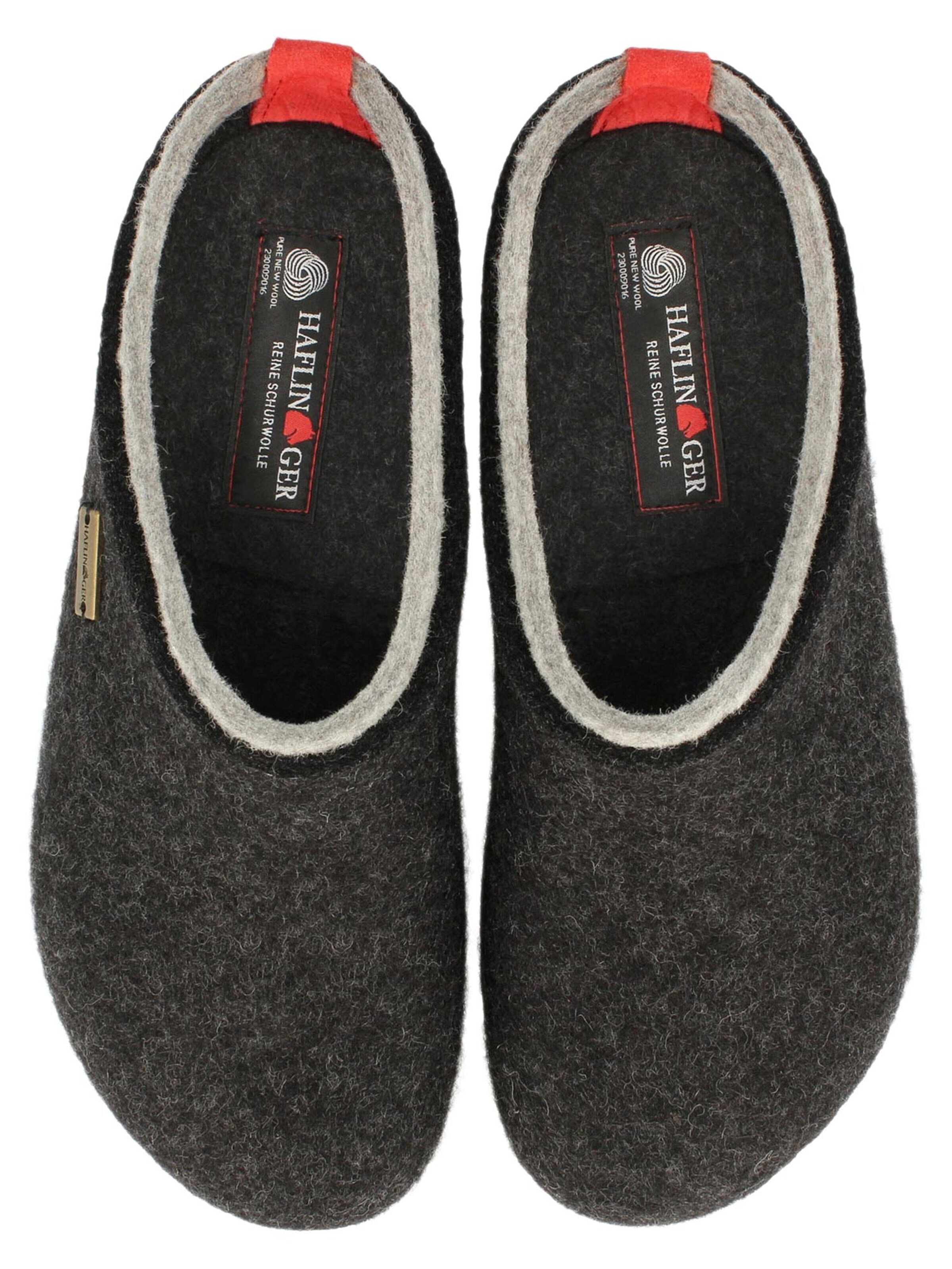 HAFLINGER Slippers 'Grizzly Kris' in Grey