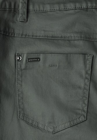 STREET ONE Slimfit Hose in Grün
