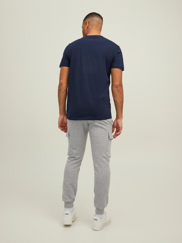 Tapered Pantaloni cargo 'GORDON' di JACK & JONES in grigio