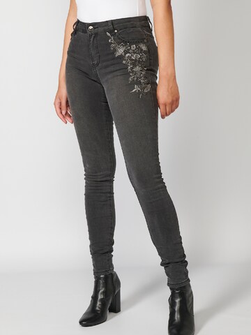 KOROSHI - Skinny Calças de ganga em preto