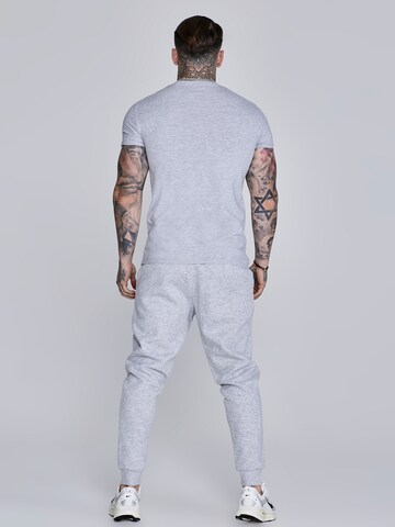 Effilé Pantalon SikSilk en gris