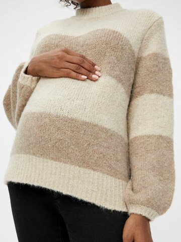 Pullover 'Fania' di Pieces Maternity in beige