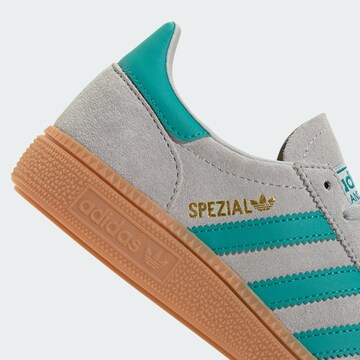 ADIDAS ORIGINALS Кроссовки 'Handball Spezial' в Серый