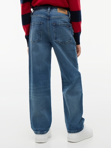 TOMMY HILFIGER Loosefit Jeans i blå