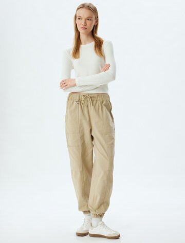 Koton Tapered Cargobroek in Beige