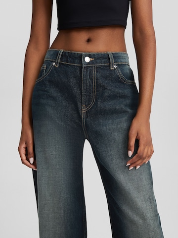 Wide leg Jeans de la Bershka pe albastru