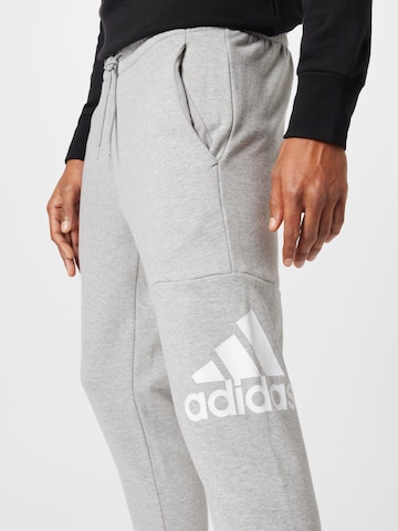 ADIDAS SPORTSWEAR Tapered Sportbyxa 'Essentials' i grå