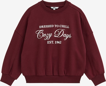 WE Fashion Sweatshirt in Red: front