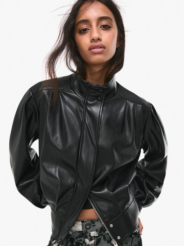 Bershka Between-season jacket in Black