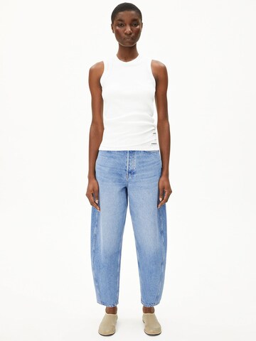 Barrel Jean 'BAARLY' ARMEDANGELS en bleu