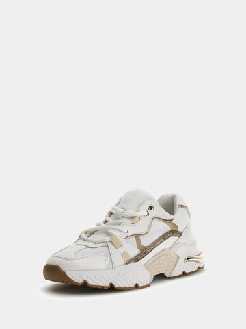 GUESS Sneakers 'Carrli' in White