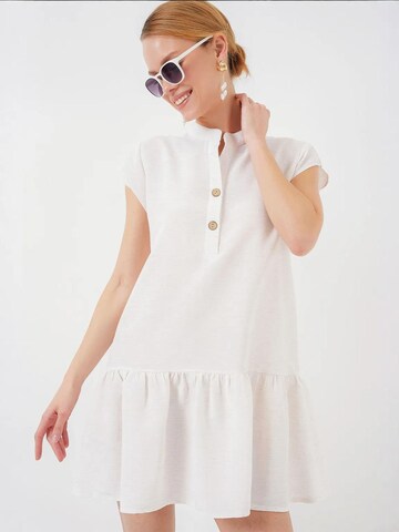 Bigdart Dress in White