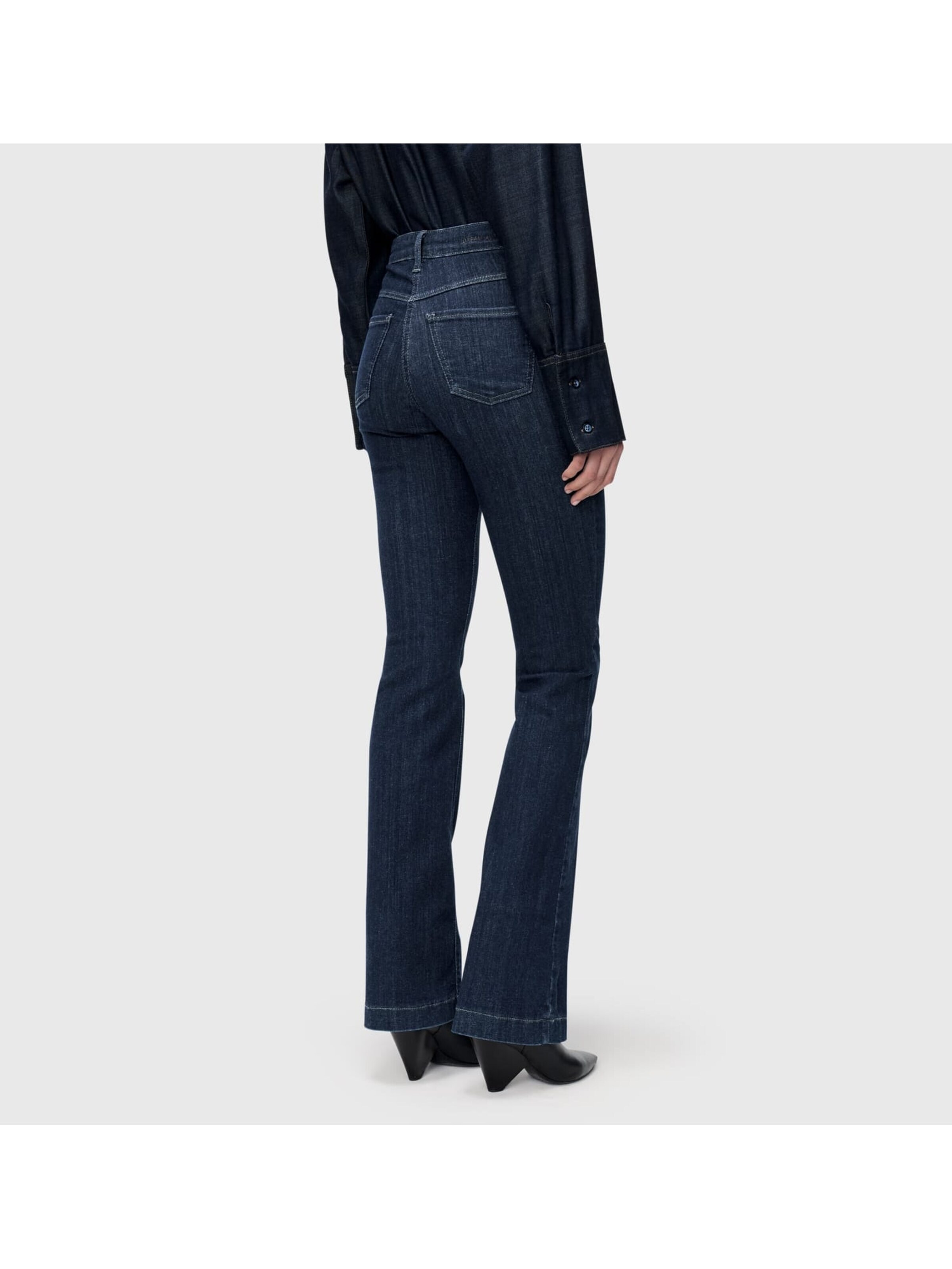 MAC Baggy Jeans in Blauw: voorkant