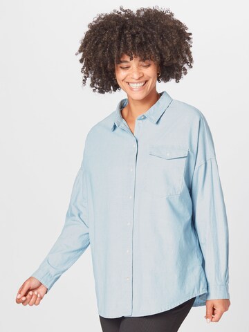 Camicia da donna di ONLY Carmakoma in blu: frontale