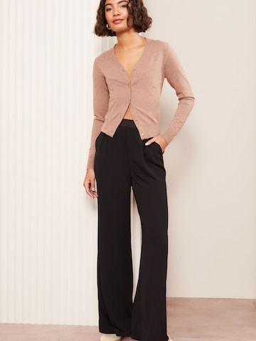 Friends Like These Широкий Брюки со складками в Черный