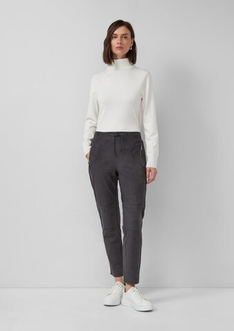 s.Oliver Tapered Pants in Grey