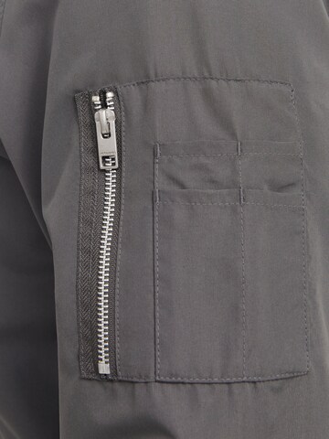 Jack & Jones Plus Between-season jacket 'JJERUSH' in Grey