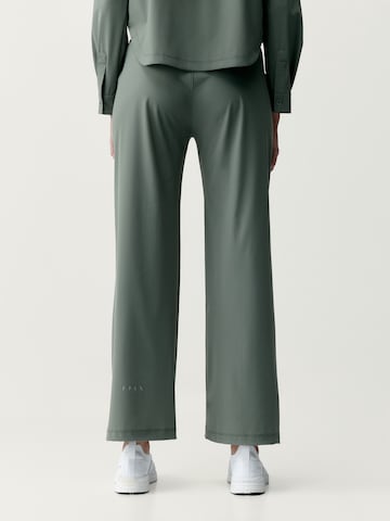 Born Loosefit Sportbroek 'Halia' in Groen