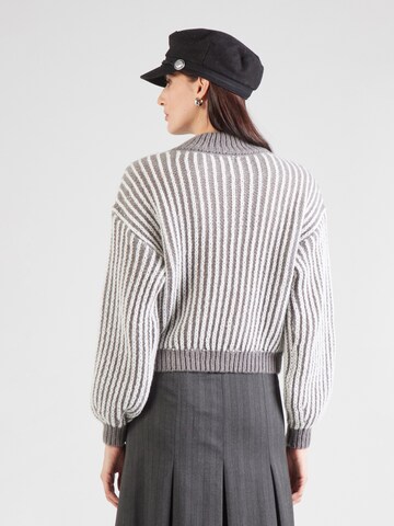 JDY - Jersey en gris