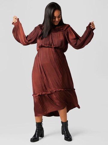 Robe 'Carin' Guido Maria Kretschmer Curvy en marron : devant