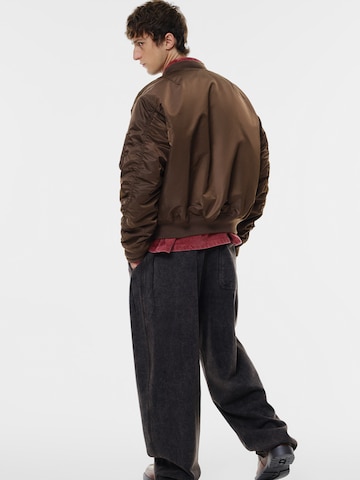 Pull&Bear Prehodna jakna 'STWD' | rjava barva