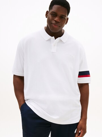 T-Shirt Tommy Hilfiger Big & Tall en blanc : devant