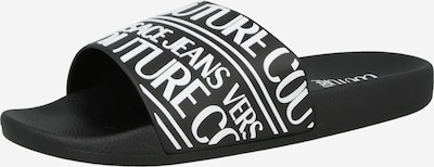 Versace Jeans Couture Pistokkaat 'FONDO SLIDE DIS. SQ1' värissä musta / valkoinen, Tuotenäkymä