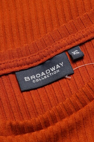 BROADWAY NYC FASHION Sweater & Cardigan in XS in Brown