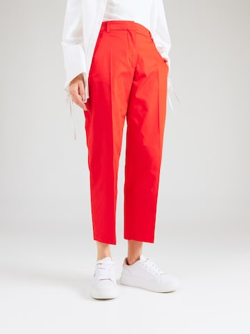 Regular Pantalon à plis TOMMY HILFIGER en rouge : devant