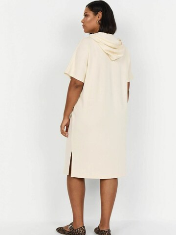 Robe 'Sabina 45' Wasabi Concept en beige