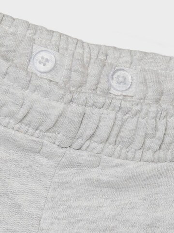 NAME IT Regular Shorts 'Dik' in Grau